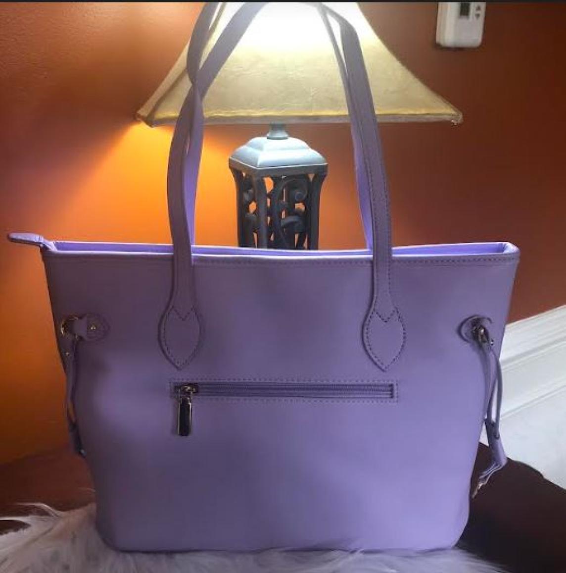 Las Amigas Leather Like Shield Purse-LOWEST PRICE OF THE YEAR!