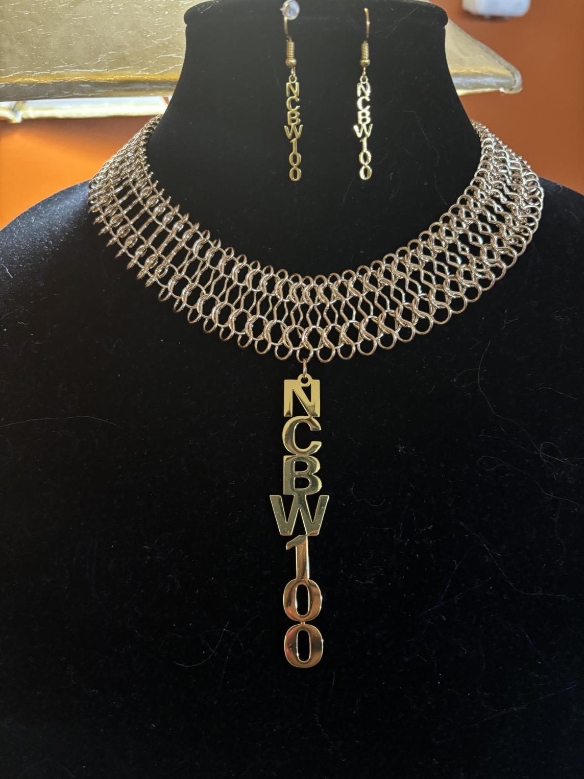 NCBW100 Dangling Earrings